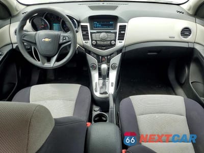 Zdjęcie 8 z 12 samochodu: 2014 CHEVROLET CRUZE LS VIN:1G1PA5SH3E7229470 - miniatura