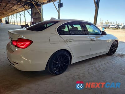 Trzecie zdjęcie samochodu z tyłu: 2018 BMW 330E VIN:WBA8E1C52JA756813 - miniatura
