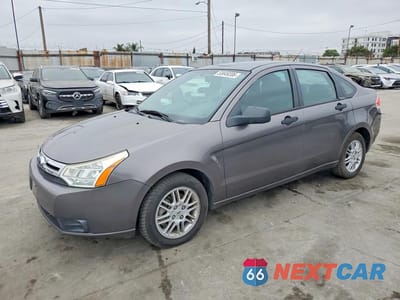 2010 FORD FOCUS SE 1FAHP3FNXAW121657 - główne zdjęcie licytacji z USA - miniatura