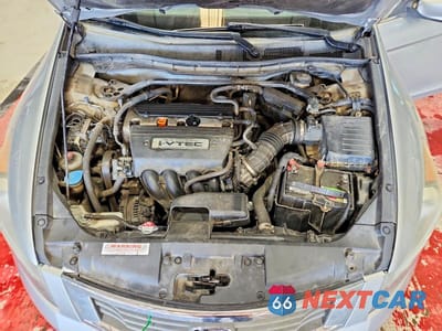 Zdjęcie 11 z 12 samochodu: 2008 HONDA ACCORD EX VIN:1HGCP267X8A058522 - miniatura