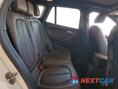 Zdjęcie 10 z 12 samochodu: 2017 BMW X1 XDRIVE28I VIN:WBXHT3C35H5F83820 - miniatura