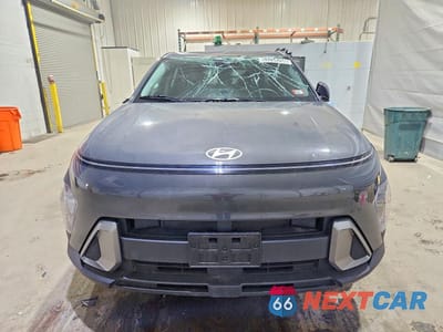 Piąte zdjęcie samochodu w środku: 2024 HYUNDAI KONA SE VIN:KM8HACABXRU152466 - miniatura