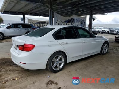 Trzecie zdjęcie samochodu z tyłu: 2013 BMW 328 I SULEV VIN:WBA3C1G54DNR46880 - miniatura