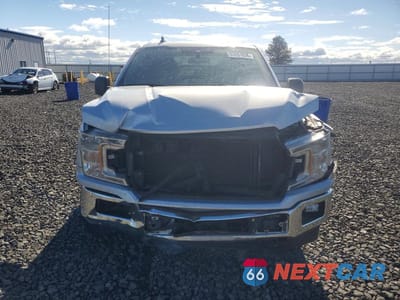 Piąte zdjęcie samochodu w środku: 2019 FORD F150 SUPERCREW VIN:1FTFW1E59KKD66498 - miniatura