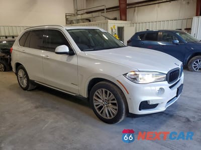 Czwarte zdjęcie samochodu z boku: 2016 BMW X5 XDRIVE35I VIN:5UXKR0C55G0S86247 - miniatura