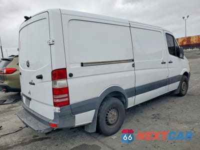 Trzecie zdjęcie samochodu z tyłu: 2015 MERCEDES-BENZ SPRINTER 2500 VIN:WD3PE7DC7FP149285 - miniatura