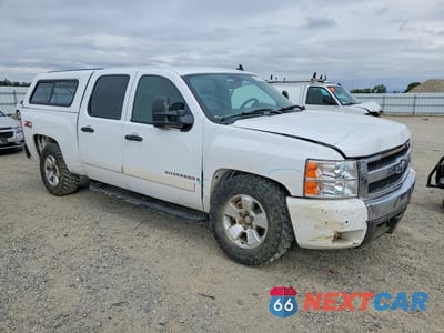 Czwarte zdjęcie samochodu z boku: 2007 CHEVROLET SILVERADO K1500 CREW CAB VIN:2GCEK13M671539855 - miniatura