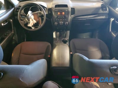 Zdjęcie 8 z 13 samochodu: 2011 KIA SORENTO LX VIN:5XYKT4A1XBG065580 - miniatura