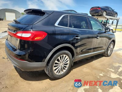 Trzecie zdjęcie samochodu z tyłu: 2017 LINCOLN MKX SELECT VIN:2LMPJ8KR1HBL22257 - miniatura