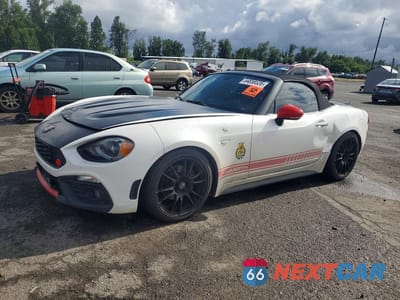 2018 FIAT 124 SPIDER CLASSICA JC1NFAEK4J0139454 - główne zdjęcie licytacji z USA - miniatura