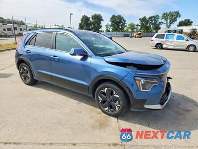 Czwarte zdjęcie samochodu z boku: 2025 KIA NIRO WIND VIN:KNDCR3L11S5132960 - miniatura