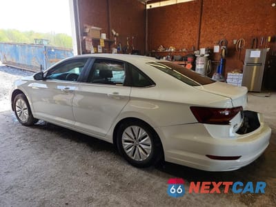 Drugie zdjęcie samochodu z przodu: 2019 VOLKSWAGEN JETTA VIN:3VWC57BU3KM015130 - miniatura