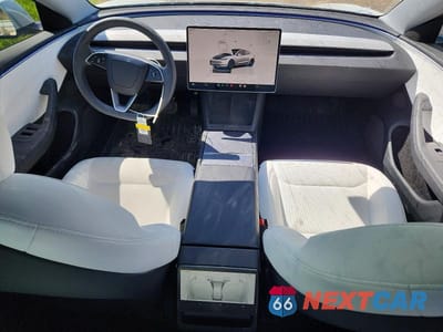 Zdjęcie 8 z 12 samochodu: 2025 TESLA MODEL 3 VIN:5YJ3E1EB3SF914892 - miniatura