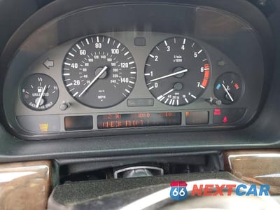 Zdjęcie 9 z 12 samochodu: 1999 BMW 740 IL VIN:WBAGH8338XDP03583 - miniatura