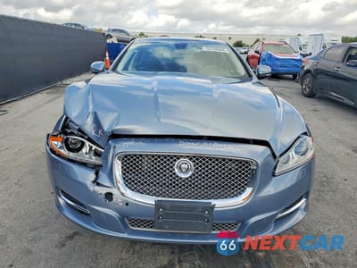 Piąte zdjęcie samochodu w środku: 2013 JAGUAR XJL PORTFOLIO VIN:SAJWA2G18DLV53440 - miniatura