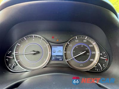 Zdjęcie 8 z 10 samochodu: 2016 INFINITI QX80 BASE VIN:JN8AZ2ND3G9800027 - miniatura