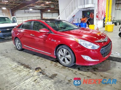 Czwarte zdjęcie samochodu z boku: 2012 HYUNDAI SONATA HYBRID VIN:KMHEC4A47CA054461 - miniatura