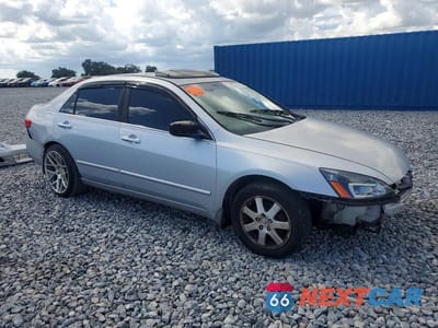 Czwarte zdjęcie samochodu z boku: 2005 HONDA ACCORD EX VIN:1HGCM66595A052401 - miniatura