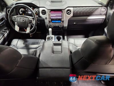 Zdjęcie 8 z 13 samochodu: 2021 TOYOTA TUNDRA PLATINUM VIN:5TFAY5F19MX004152 - miniatura