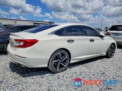 Trzecie zdjęcie samochodu z tyłu: 2020 HONDA ACCORD TOURING VIN:1HGCV2F97LA007625 - miniatura