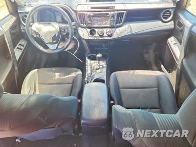 Zdjęcie 8 z 13 samochodu: 2018 TOYOTA RAV4 LE VIN:JTMZFREV1JJ156879 - miniatura