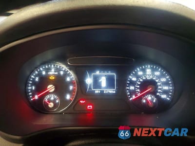Zdjęcie 9 z 13 samochodu: 2017 KIA SORENTO LX VIN:5XYPG4A39HG192437 - miniatura