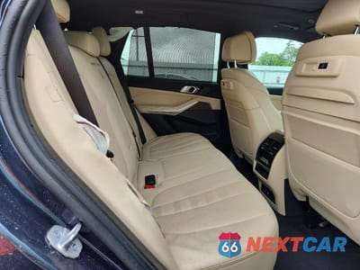 Zdjęcie 11 z 13 samochodu: 2022 BMW X5 M50I VIN:5UXJU4C03N9K49793 - miniatura