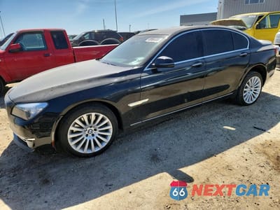 2013 BMW 750 XI WBAYB6C53DC998363 - główne zdjęcie licytacji z USA - miniatura