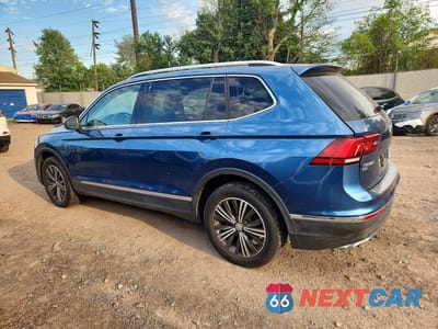 Drugie zdjęcie samochodu z przodu: 2019 VOLKSWAGEN TIGUAN SE VIN:3VV3B7AX4KM102401 - miniatura
