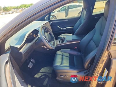 Zdjęcie 7 z 13 samochodu: 2022 TESLA MODEL X VIN:7SAXCAE52NF341119 - miniatura