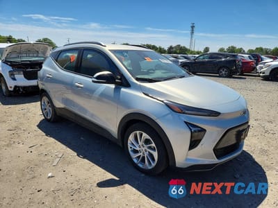 Czwarte zdjęcie samochodu z boku: 2022 CHEVROLET BOLT EUV LT VIN:1G1FY6S00N4131988 - miniatura