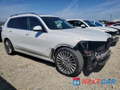 Czwarte zdjęcie samochodu z boku: 2020 BMW X7 XDRIVE40I VIN:5UXCW2C03L9C95583 - miniatura