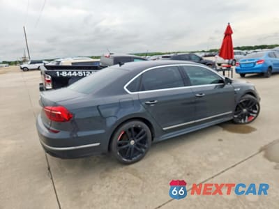 Trzecie zdjęcie samochodu z tyłu: 2017 VOLKSWAGEN PASSAT R-LINE VIN:1VWDT7A32HC052456 - miniatura