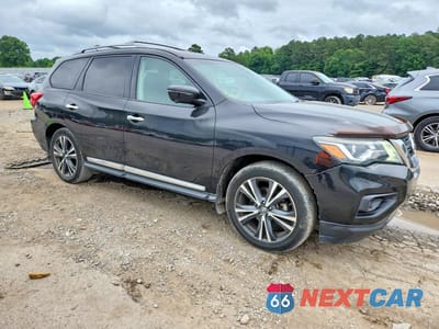Czwarte zdjęcie samochodu z boku: 2018 NISSAN PATHFINDER PLATINUM VIN:5N1DR2MN6JC618556 - miniatura