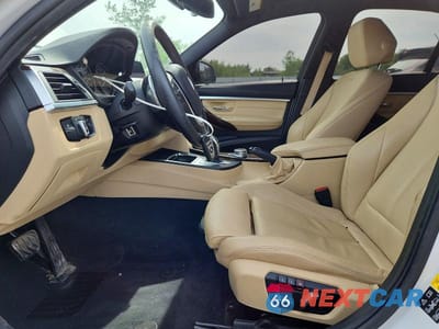Zdjęcie 7 z 12 samochodu: 2017 BMW 330 XI VIN:WBA8D9C3XHA011155 - miniatura