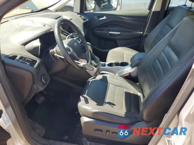 Zdjęcie 7 z 13 samochodu: 2014 FORD C-MAX PREMIUM VIN:1FADP5CU2EL518244 - miniatura