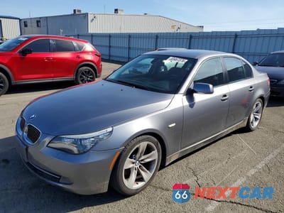 2008 BMW 528 I WBANU53518CT06162 - główne zdjęcie licytacji z USA - miniatura