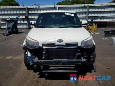 Piąte zdjęcie samochodu w środku: 2018 KIA SOUL BASE VIN:KNDJN2A26J7575245 - miniatura