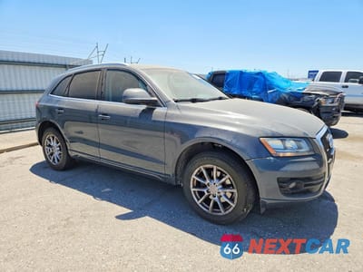 Czwarte zdjęcie samochodu z boku: 2010 AUDI Q5 PREMIUM VIN:WA1CKAFP3AA012330 - miniatura