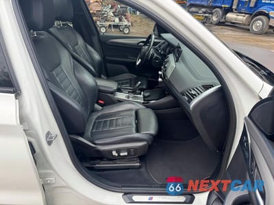 Piąte zdjęcie samochodu w środku: 2018 BMW X3 XDRIVEM40I VIN:5UXTS3C59J0Z01223 - miniatura