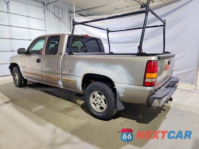 Drugie zdjęcie samochodu z przodu: 2002 CHEVROLET SILVERADO K1500 VIN:2GCEK19T221292650 - miniatura
