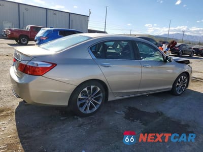 Trzecie zdjęcie samochodu z tyłu: 2015 HONDA ACCORD SPORT VIN:1HGCR2F52FA132151 - miniatura