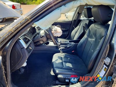 Zdjęcie 7 z 12 samochodu: 2018 BMW 320 XI VIN:WBA8A3C53JA357819 - miniatura