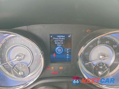 Zdjęcie 9 z 12 samochodu: 2014 CHRYSLER 300 VIN:2C3CCAAG3EH327554 - miniatura