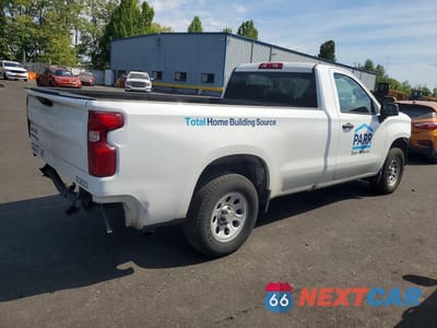 Trzecie zdjęcie samochodu z tyłu: 2022 CHEVROLET SILVERADO C1500 VIN:3GCNAAEKXNG558279 - miniatura