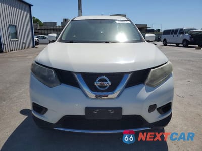 Piąte zdjęcie samochodu w środku: 2016 NISSAN ROGUE S VIN:KNMAT2MV7GP690795 - miniatura