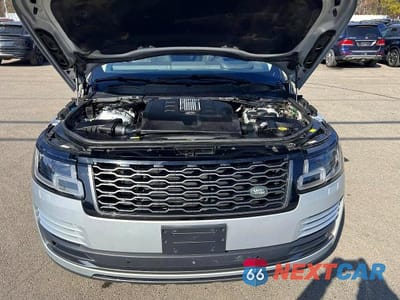 Zdjęcie 8 z 10 samochodu: 2018 LAND ROVER RANGE ROVER SUPERCHARGED VIN:SALGS2RE4JA504820 - miniatura