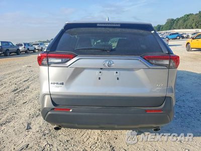 Zdjęcie 6 z 12 samochodu: 2025 TOYOTA RAV4 XLE VIN:2T3W1RFV6SW385464 - miniatura