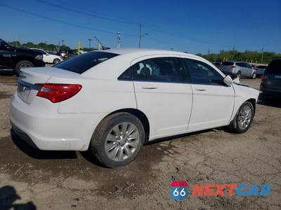 Trzecie zdjęcie samochodu z tyłu: 2014 CHRYSLER 200 LX VIN:1C3CCBAB7EN143459 - miniatura