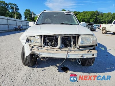 Piąte zdjęcie samochodu w środku: 2001 SUZUKI GRAND VITARA JX VIN:JS3TD62V514163512 - miniatura